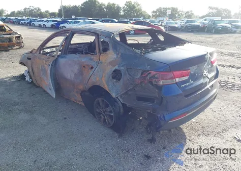 2016 Kia Optima Lx z USA, uszkodzony, nr VIN 5XXGT4L38GG088405